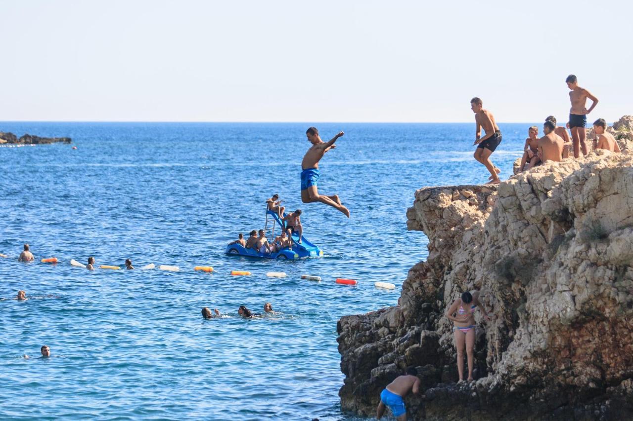Miracle Apartment Budva Bagian luar foto